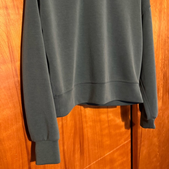 Lululemon Perfectly Oversized Cropped Crew *Softstreme Green Jasper - Picture 6 of 9